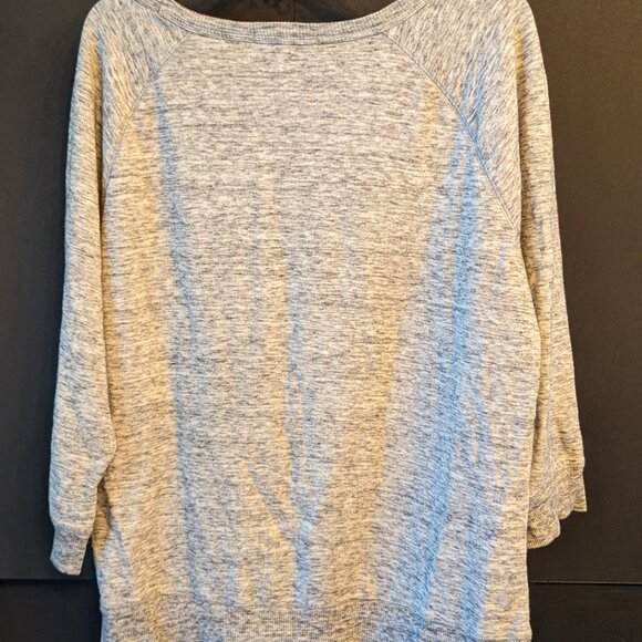 GAP 3/4 Sleeve Grey Sweater with Sequin Embellishment XL - Picture 2 of 2